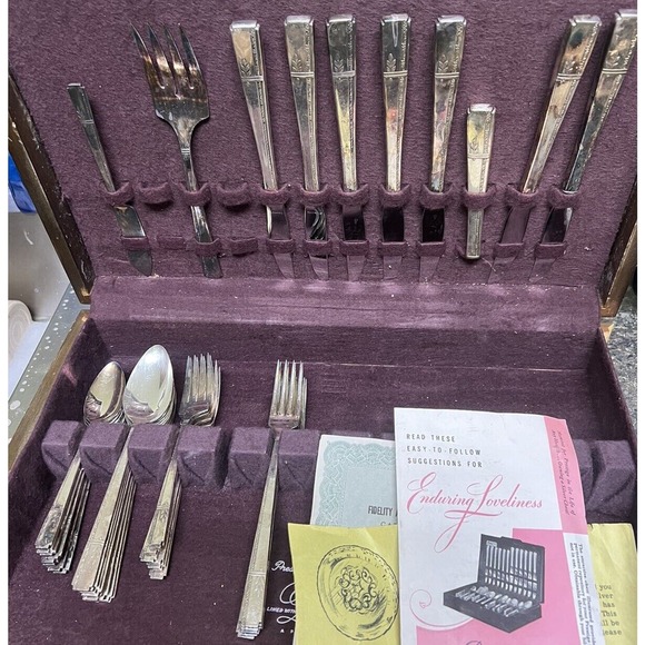 41 Pc Vintage Silverplate PRESTIGE 1938 "GRENOBLE" flatware set- With Box - Read - Picture 3 of 12